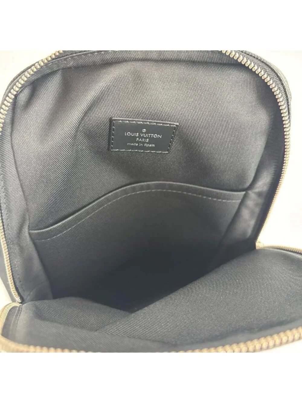 Louis Vuitton Damier Graphite Sling Bag Black